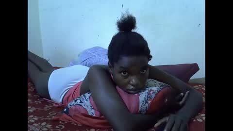 Snapshot of princess_scovia chatting on May 26, 2026, 2:07 am princess_scovia online show from May 26, 2026, 2:07 am