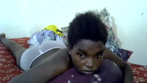 Snapshot of princess_scovia chatting on July 3, 2026, 12:00 pm princess_scovia online show from July 3, 2026, 12:00 pm