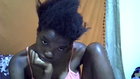 Snapshot of princess_scovia chatting on July 25, 2026, 7:44 pm princess_scovia online show from July 25, 2026, 7:44 pm