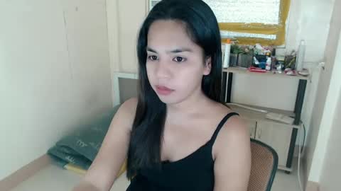 Snapshot of princess_yurie chatting on June 14, 2026, 3:19 am Yurie online show from June 14, 2026, 3:19 am