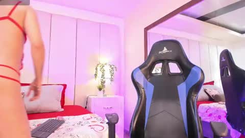 Snapshot of princessammy1 chatting on October 20, 2025, 10:32 pm princessammy1 online show from October 20, 2025, 10:32 pm