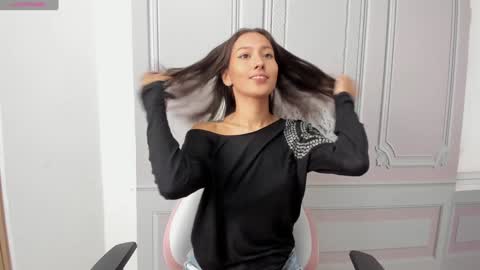   online show from December 28, 2024, 3:26 pm