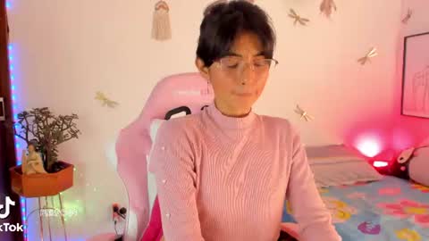 princessluna_14 online show from June 25, 2026, 9:08 pm