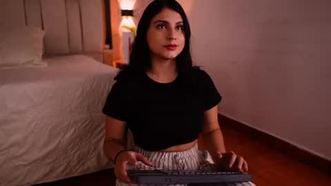 Lu online show from July 2, 2026, 7:42 pm