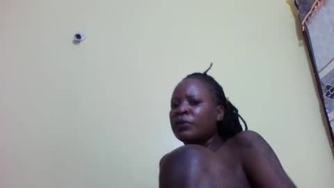 Snapshot of princessmiles2 chatting on October 2, 2025, 4:25 pm phelly online show from October 2, 2025, 4:25 pm