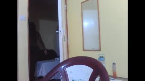 Snapshot of princessmiles2 chatting on December 2, 2025, 7:09 pm phelly online show from December 2, 2025, 7:09 pm