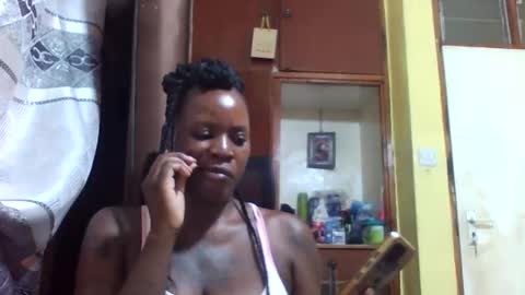 Snapshot of princessmiles2 chatting on May 27, 2026, 2:58 pm phelly online show from May 27, 2026, 2:58 pm