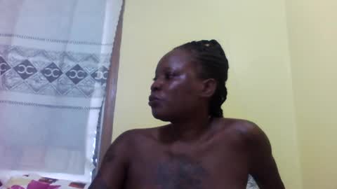 Snapshot of princessmiles2 chatting on June 29, 2026, 2:06 pm phelly online show from June 29, 2026, 2:06 pm