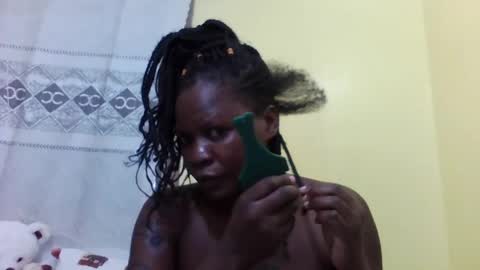 Snapshot of princessmiles2 chatting on June 30, 2026, 3:24 pm phelly online show from June 30, 2026, 3:24 pm