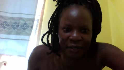 Snapshot of princessmiles2 chatting on July 10, 2026, 8:07 am phelly online show from July 10, 2026, 8:07 am