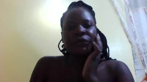 Snapshot of princessmiles2 chatting on July 23, 2026, 1:58 am phelly online show from July 23, 2026, 1:58 am