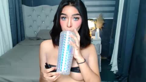 Love online show from October 2, 2025, 10:55 am