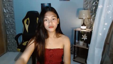 Snapshot of princessrynn chatting on November 27, 2025, 6:32 pm princessrynn online show from November 27, 2025, 6:32 pm