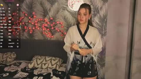 Hina online show from April 26, 2026, 3:10 pm