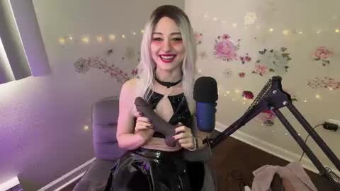 Starr online show from July 15, 2026, 7:41 pm