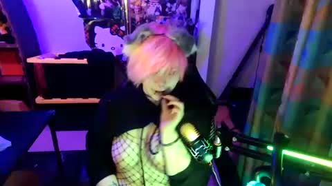 Snapshot of princetonminxxx chatting on February 7, 2025, 3:12 am Princeton Minxxx 333 online show from February 7, 2025, 3:12 am