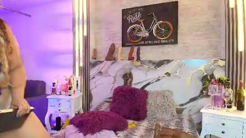 Snapshot of prishaa chatting on June 20, 2026, 6:16 am PRISHArMANA online show from June 20, 2026, 6:16 am