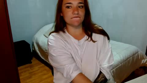 Snapshot of prismm_ chatting on May 27, 2026, 5:10 pm prismm_ online show from May 27, 2026, 5:10 pm