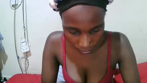 pritty_amber online show from April 23, 2026, 1:29 am