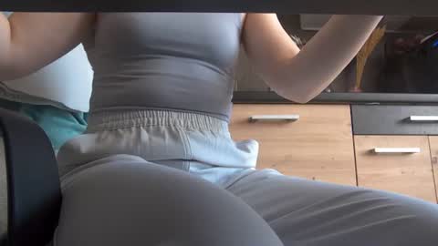 Snapshot of private_space chatting on July 24, 2026, 7:17 am Space online show from July 24, 2026, 7:17 am