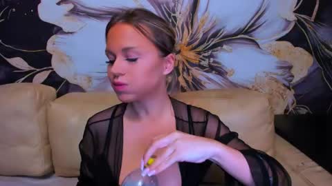 Snapshot of project_barbara chatting on May 18, 2026, 5:52 pm Barbara online show from May 18, 2026, 5:52 pm