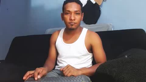 Grande y Gruesa online show from September 23, 2025, 7:44 am