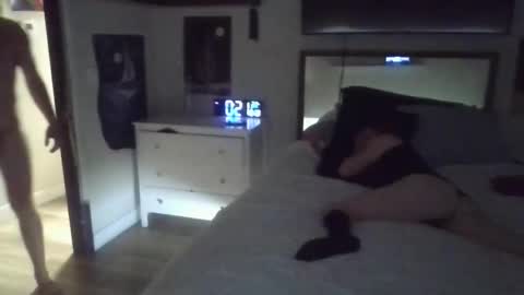 Properfuct online show from October 28, 2025, 7:23 am