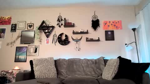 Properfuct online show from November 26, 2025, 10:33 pm