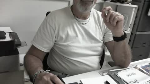 mature hairy guy online show from June 20, 2026, 3:37 pm