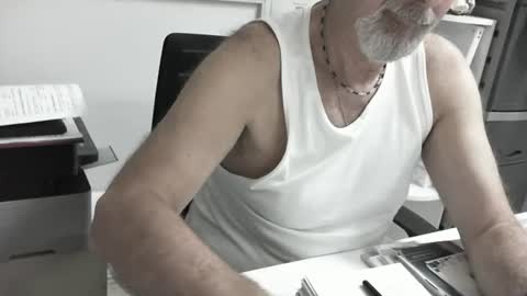 mature hairy guy online show from July 2, 2026, 4:35 pm