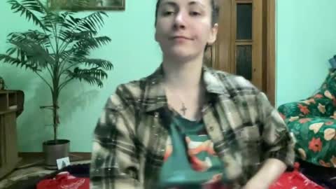 Snapshot of proud_sweet_21 chatting on June 13, 2026, 12:19 am proud sweet 21 online show from June 13, 2026, 12:19 am
