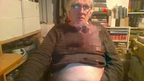 Snapshot of proudwelshman chatting on December 4, 2024, 7:01 pm proudwelshman online show from December 4, 2024, 7:01 pm