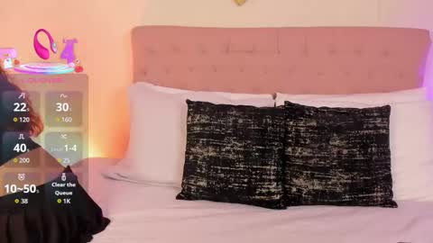 Snapshot of prretty_moon_ chatting on September 24, 2025, 12:08 pm Pretty Moon online show from September 24, 2025, 12:08 pm