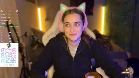 Queen of Pain online show from January 18, 2026, 2:32 pm