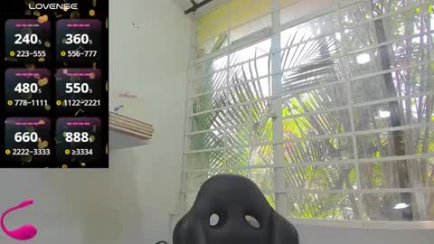 psique_naughty2 online show from February 23, 2025, 3:51 pm