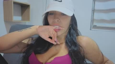 Katerine online show from June 7, 2026, 3:43 am
