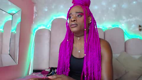 Snapshot of puca_eboony chatting on December 10, 2024, 4:38 pm pucca online show from December 10, 2024, 4:38 pm