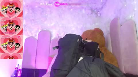 Snapshot of puca_eboony chatting on September 20, 2025, 7:37 pm pucca online show from September 20, 2025, 7:37 pm