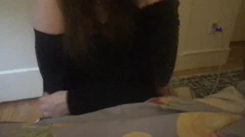 shy chub online show from October 21, 2025, 3:18 am