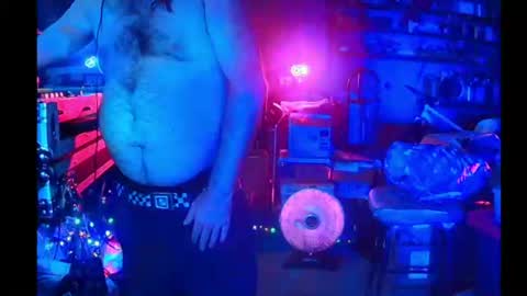 Snapshot of punkrunr083 chatting on June 10, 2026, 8:35 am punkrunr083 online show from June 10, 2026, 8:35 am
