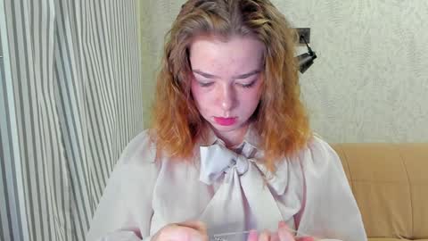 Snapshot of puoli chatting on December 2, 2024, 2:52 pm Polly online show from December 2, 2024, 2:52 pm