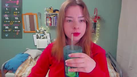 Snapshot of puoli chatting on February 23, 2025, 5:39 pm Polly online show from February 23, 2025, 5:39 pm