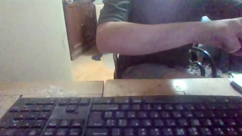 Snapshot of pup_y chatting on October 6, 2025, 9:01 pm pup_y online show from October 6, 2025, 9:01 pm