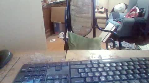 Snapshot of pup_y chatting on October 24, 2025, 6:59 pm pup_y online show from October 24, 2025, 6:59 pm