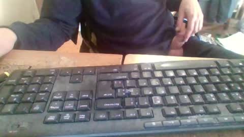 Snapshot of pup_y chatting on October 29, 2025, 8:16 am pup_y online show from October 29, 2025, 8:16 am