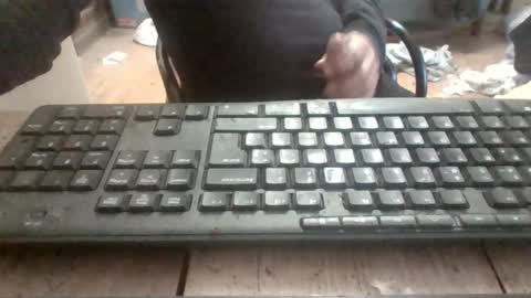 Snapshot of pup_y chatting on October 31, 2025, 8:04 am pup_y online show from October 31, 2025, 8:04 am