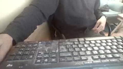 pup_y online show from February 6, 2026, 11:24 am