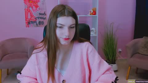 Snapshot of pure_radiance chatting on December 31, 2024, 7:42 am Ask me3 online show from December 31, 2024, 7:42 am