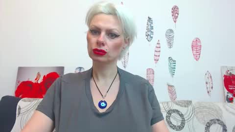 Snapshot of pure_seduce_wow chatting on February 23, 2026, 1:58 am Goldie online show from February 23, 2026, 1:58 am