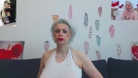 Snapshot of pure_seduce_wow chatting on April 24, 2026, 1:30 am Goldie online show from April 24, 2026, 1:30 am